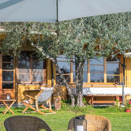 Casa Decimo Bed & Breakfast
